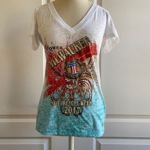 ☀️2 for 10 Never worn Milwaukee 2017 ombré tee shirt